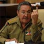 Raúl Castro felicita a Angola por 35 años de su independencia