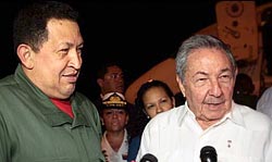 Raúl Castro recibió al presidente Hugo Chávez